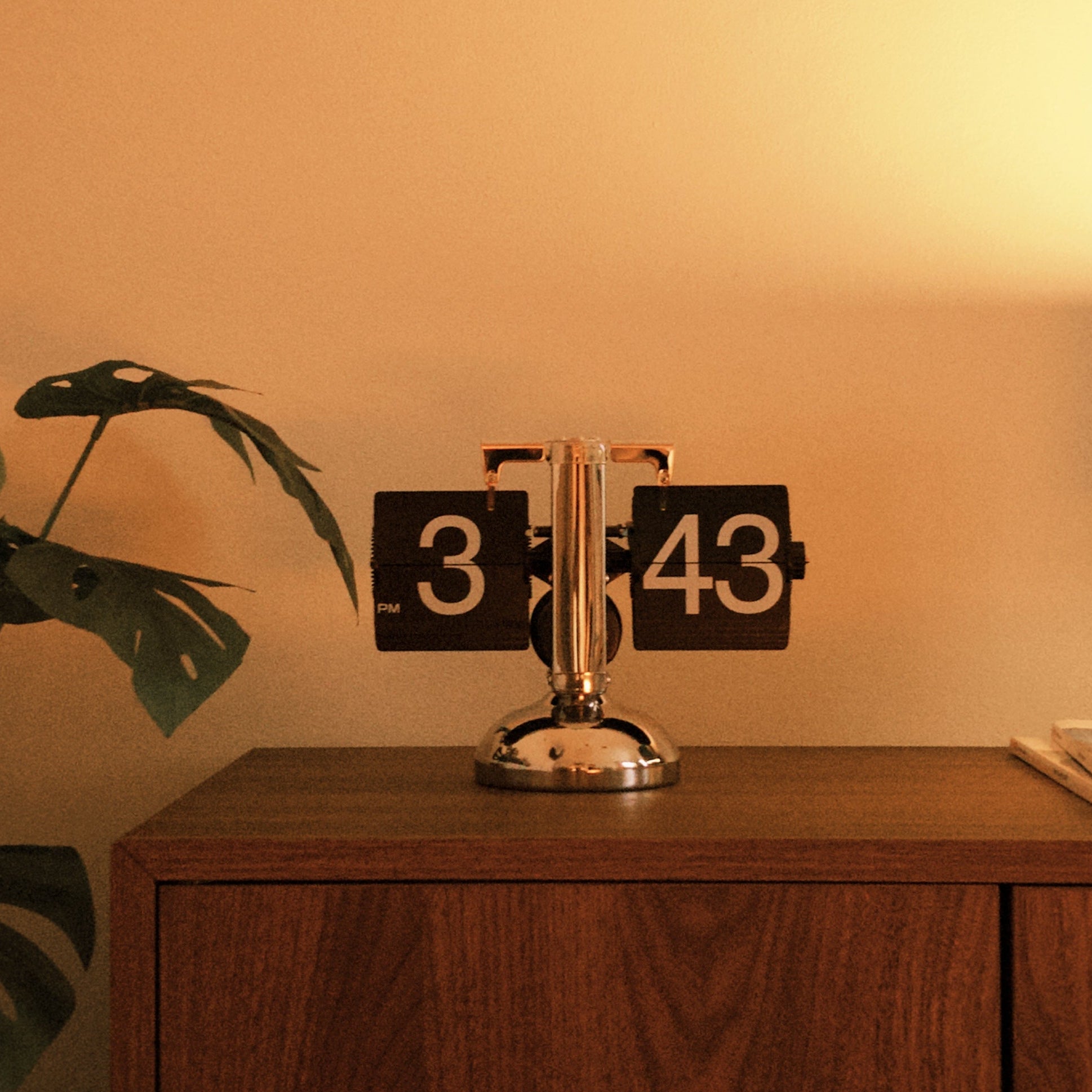Office Object™ Flip Desk Clock